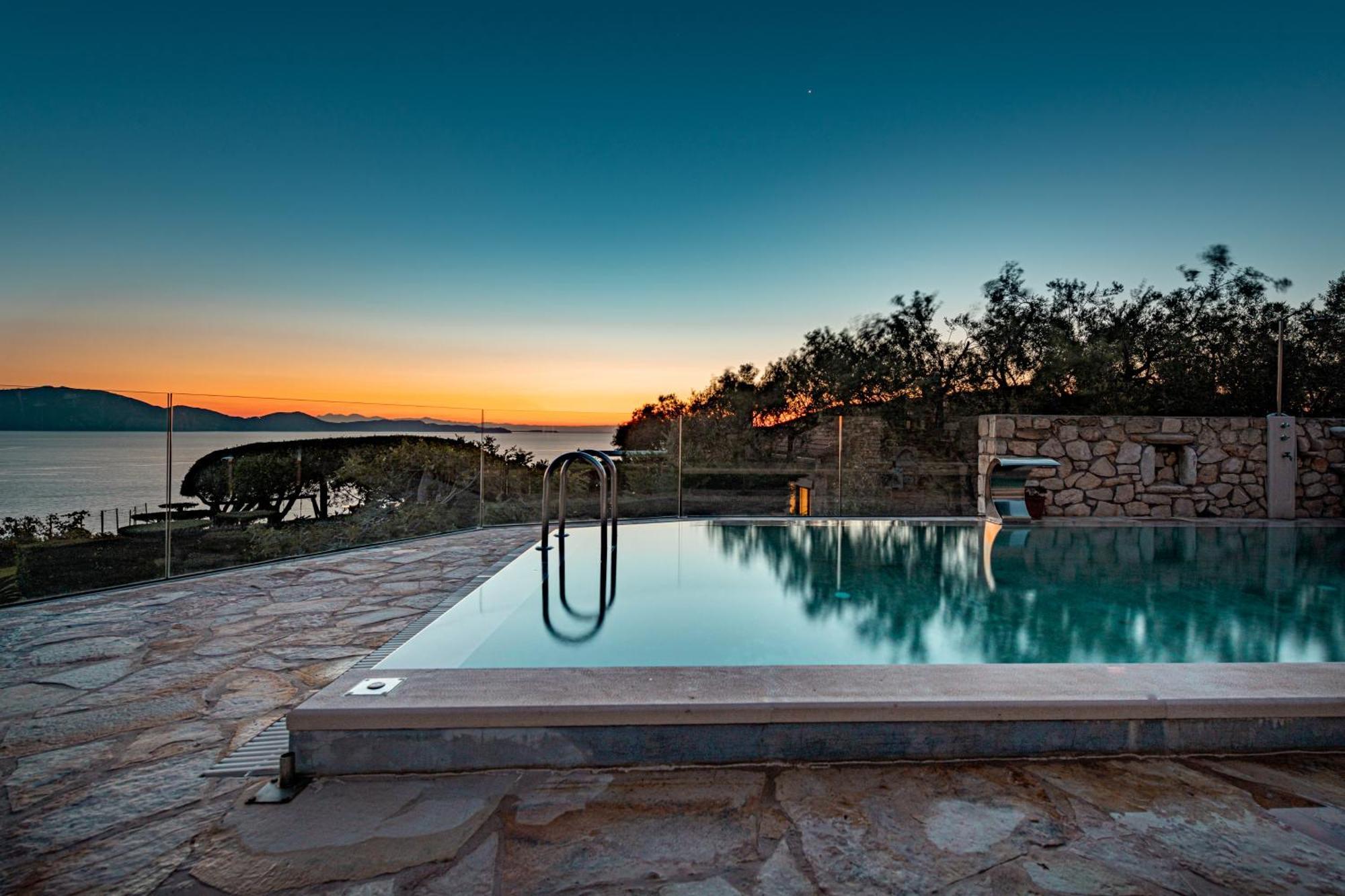 Kymaros Villas Keri Room photo
