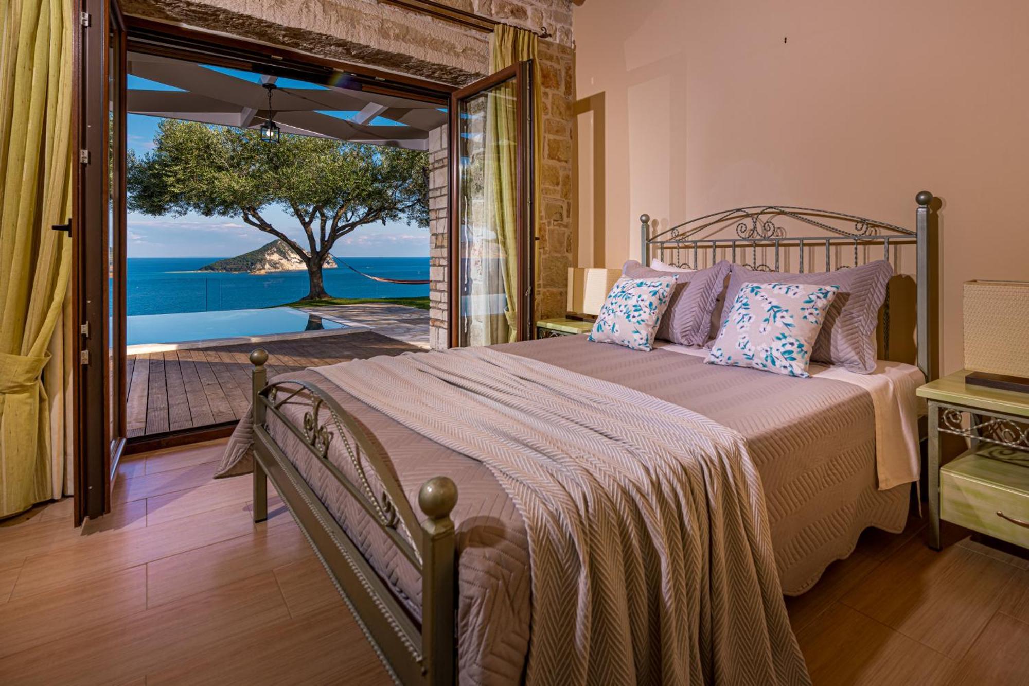 Kymaros Villas Keri Room photo